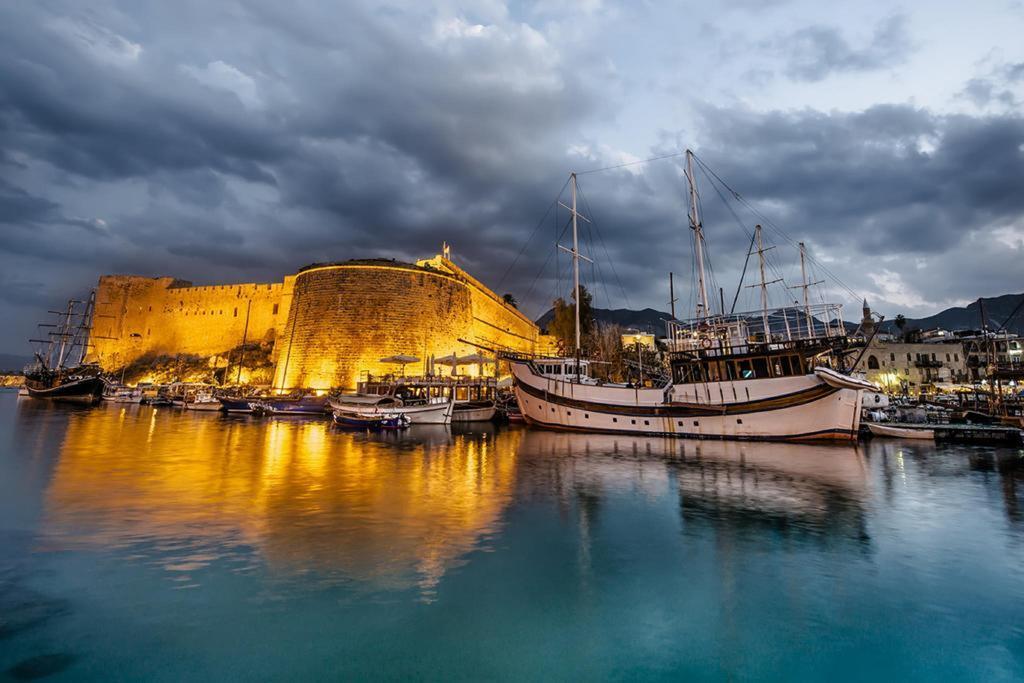 Aquamarine Luxury Residence Kyrenia  Exterior foto